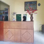 Oyo 93268 Maradona Guest House