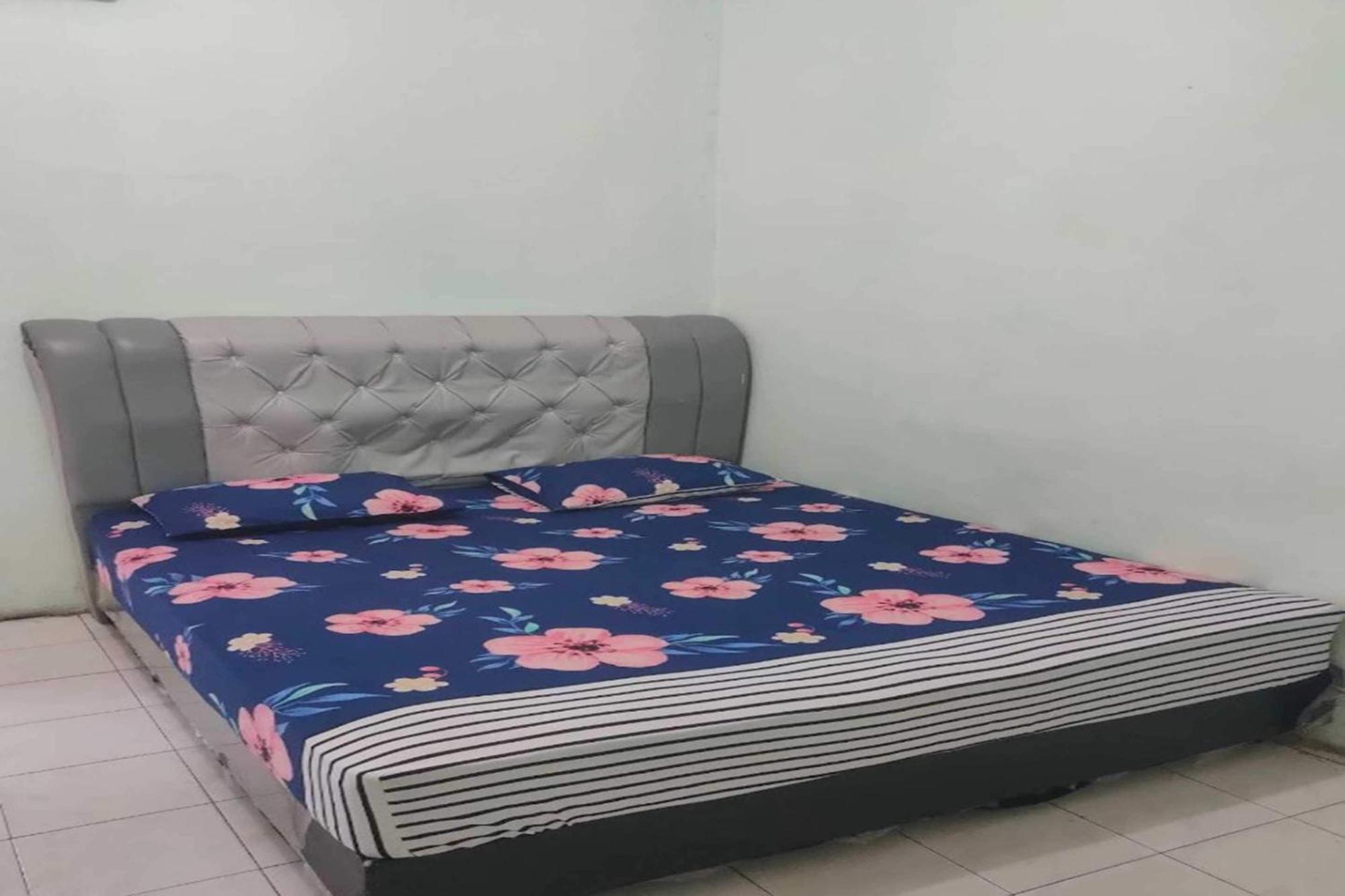 Hotel Oyo 93268 Maradona Medan