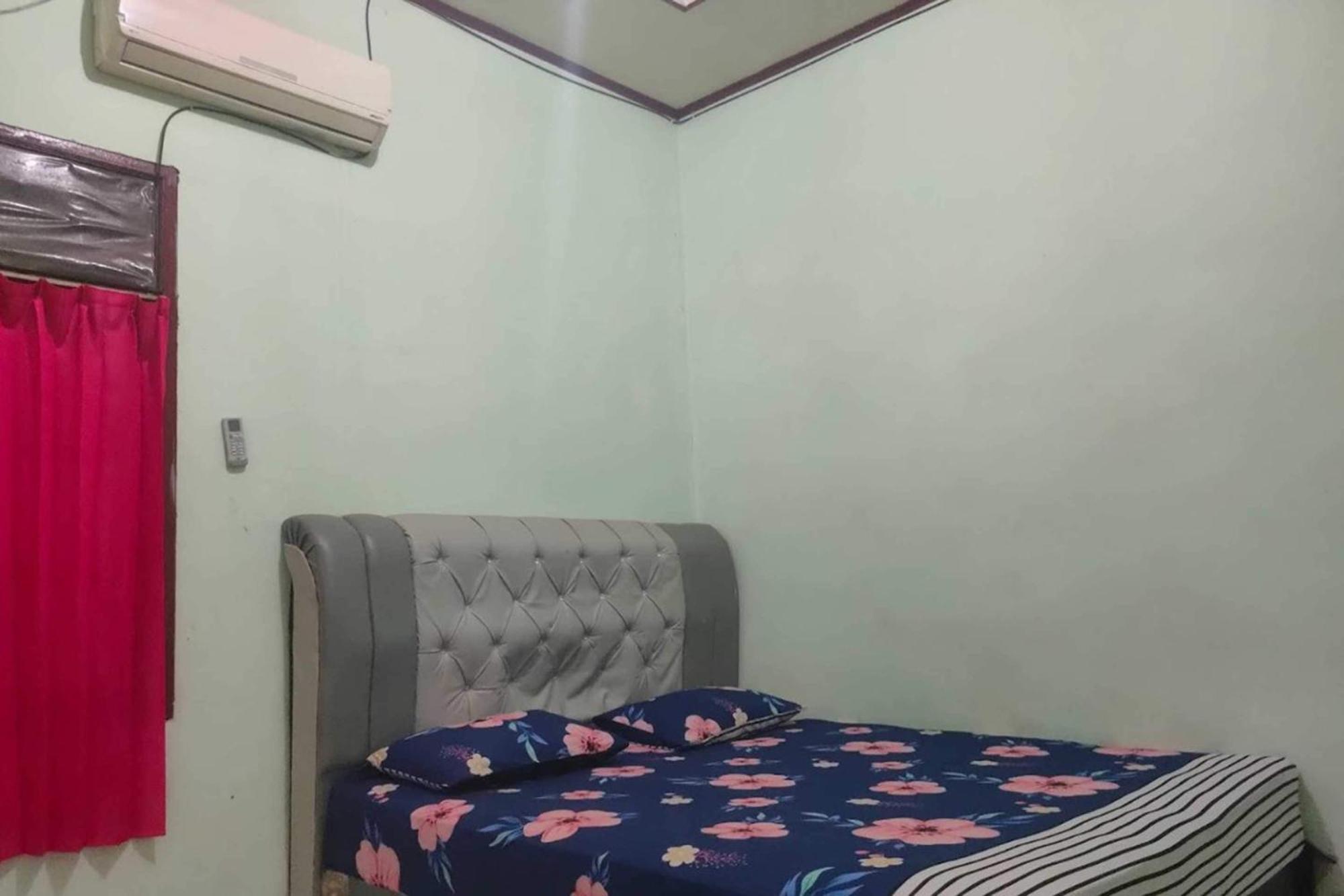 Oyo 93268 Maradona Medan
